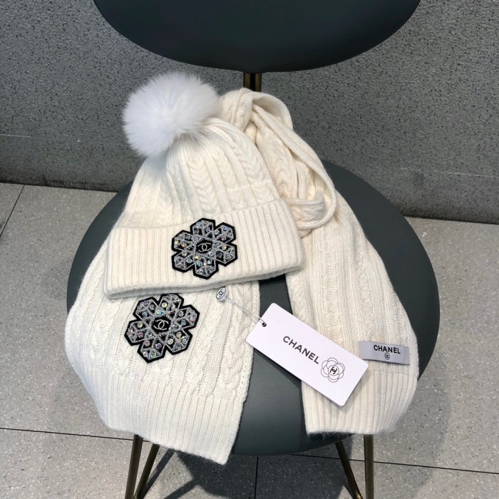 Hat & Scarf Chanel 3