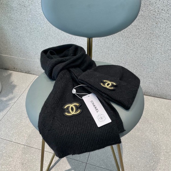 Hat & Scarf Chanel 2