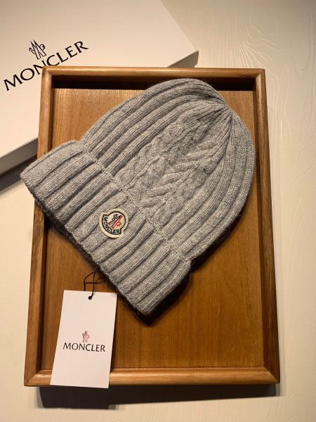 Hat Moncler 3