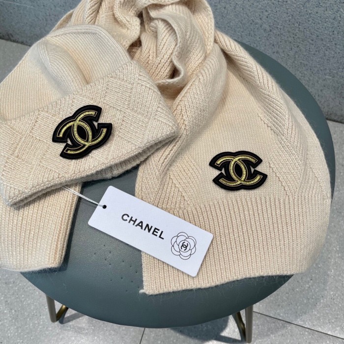 Hat & Scarf Chanel 2