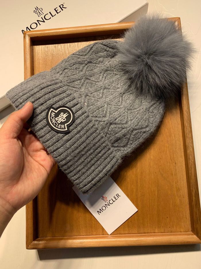 Hat Moncler 4