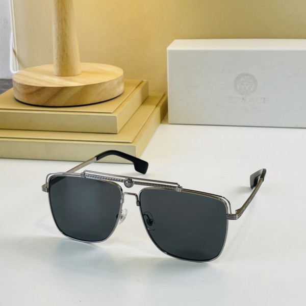 Sunglasses Versace VE2245 size 61口16-145