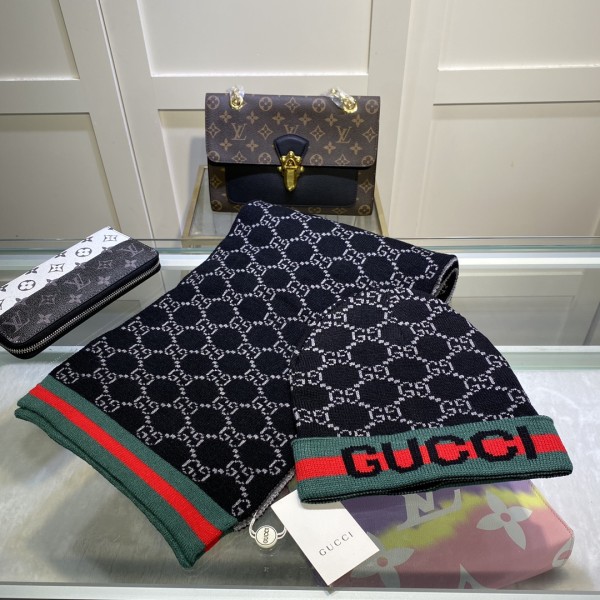 Hat & Scarf Gucci 1