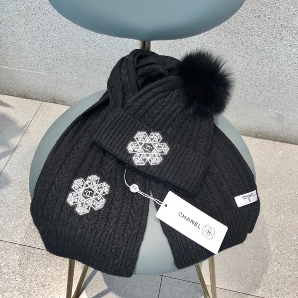 Hat & Scarf Chanel 3