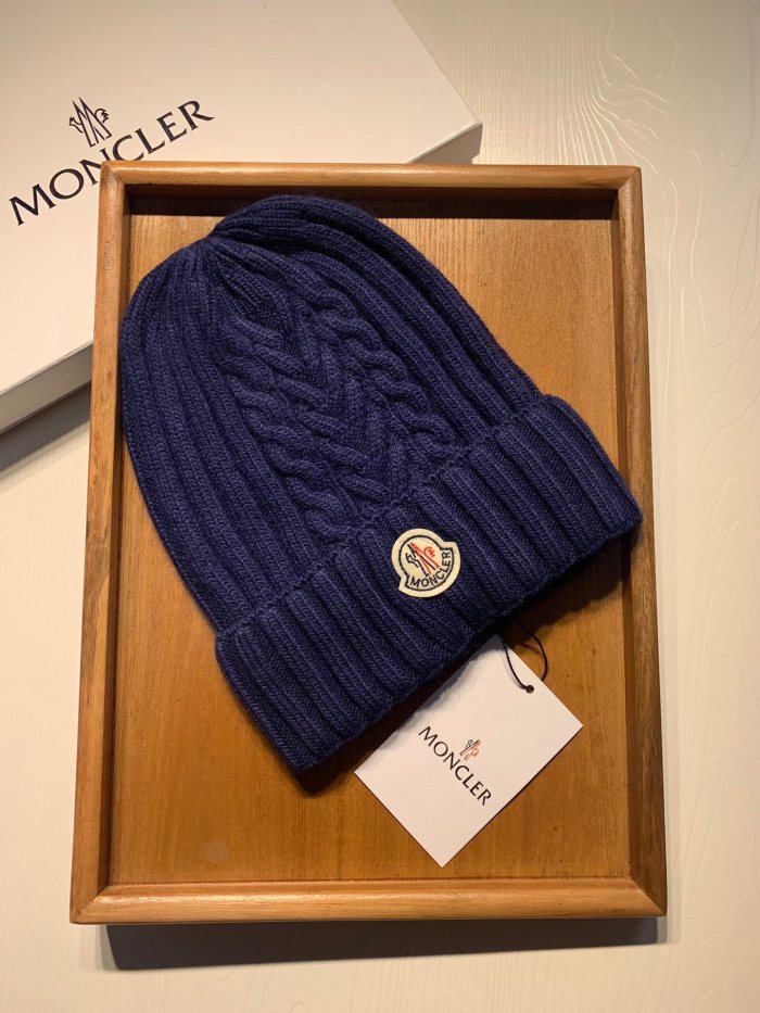 Hat Moncler 3
