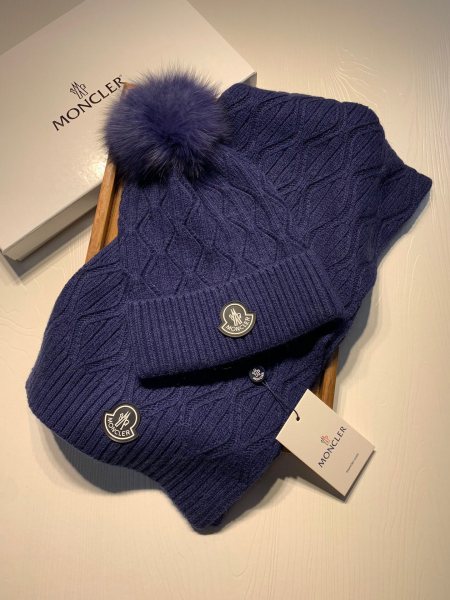 Hat & Scarf Moncler 1