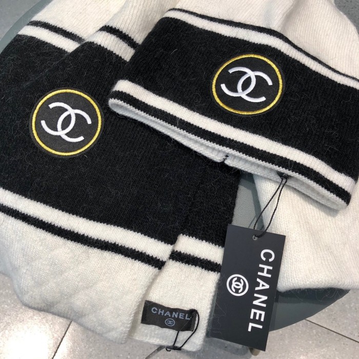 Hat & Scarf Chanel 1