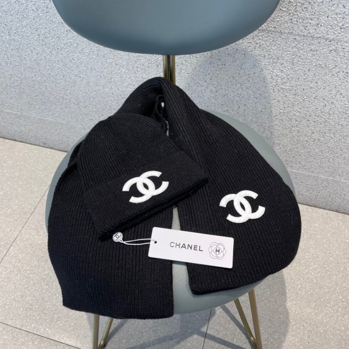 Hat & Scarf Chanel 4