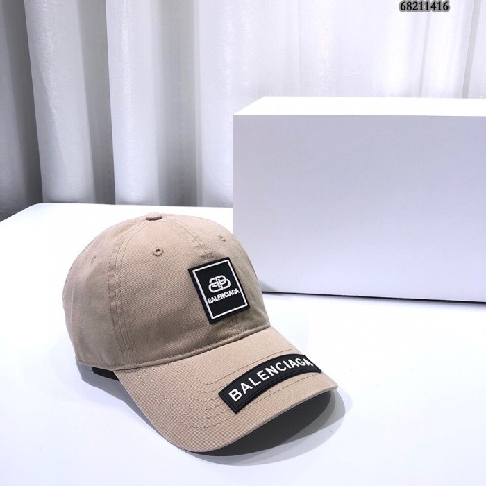 Hat Balenciaga 2