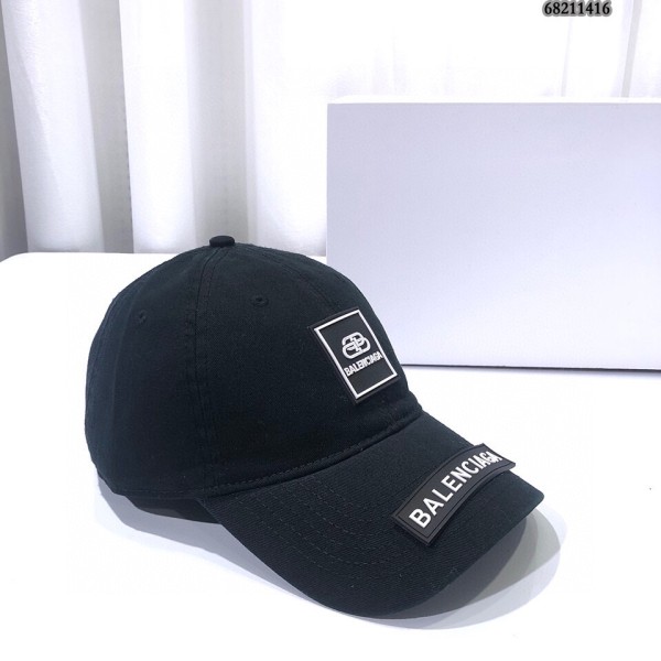 Hat Balenciaga 2