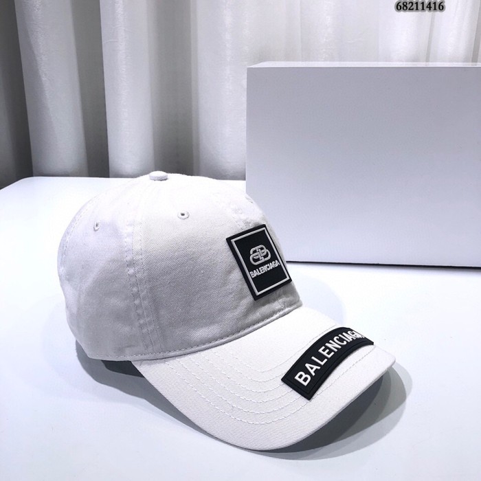 Hat Balenciaga 2