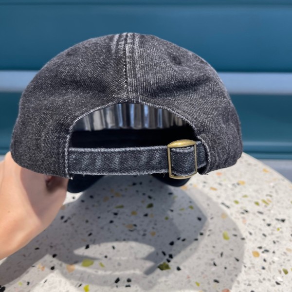 Hat Prada 5