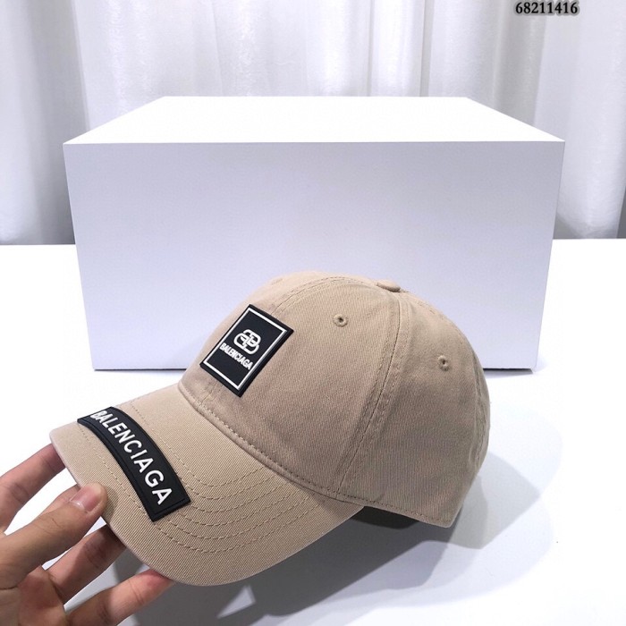 Hat Balenciaga 2