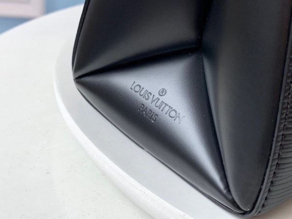 Handbag Louis Vuitton Grenelle M53695 M53834 M53694 M53691 size：26.0 x 20.0 x 12.0 cm