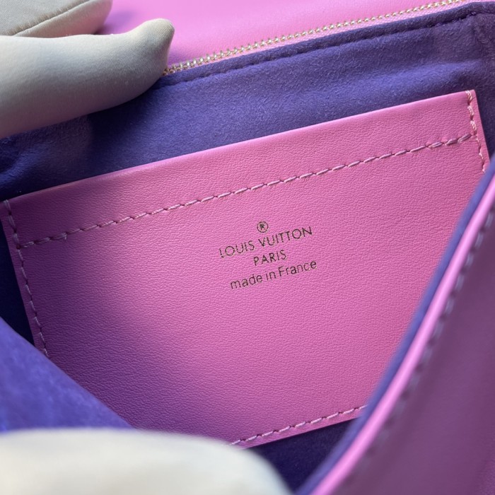 Handbag Louis Vuitton Pochette Coussin Monogram M80744 size 20 x 14 x 8cm