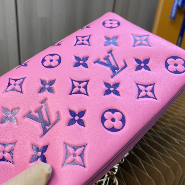 Handbag Louis Vuitton Pochette Coussin Monogram M80744 size 20 x 14 x 8cm