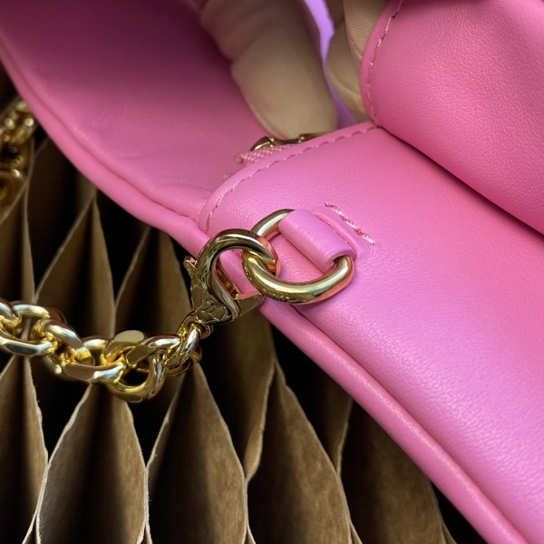 Handbag Louis Vuitton Pochette Coussin Monogram M80744 size 20 x 14 x 8cm