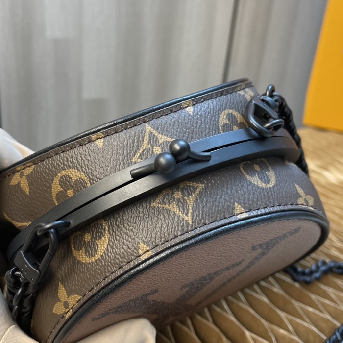 Handbag Louis Vuitton M45280 Boursicot Boîte Chapeau Nicolas Ghesquière 2020 Giant Monogram Reverse size:15x14x11cm