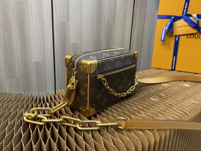 Handbag Louis Vuitton MINI SOFT TRUNK M68906 size 18.5x13x8cm