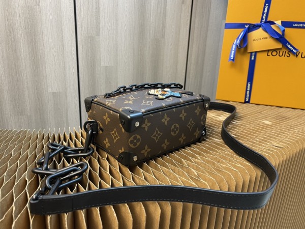 Handbag Louis Vuitton MINI SOFT TRUNK M68906 size 18.5x13x8cm