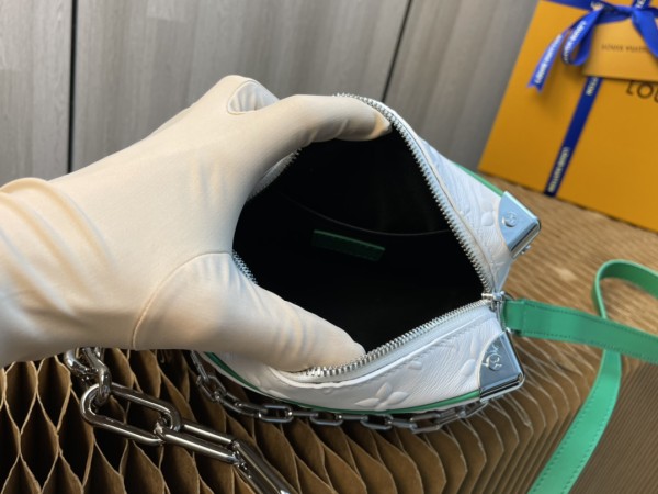 Handbag Louis Vuitton MINI SOFT TRUNK M68906 size 18.5x13x8cm