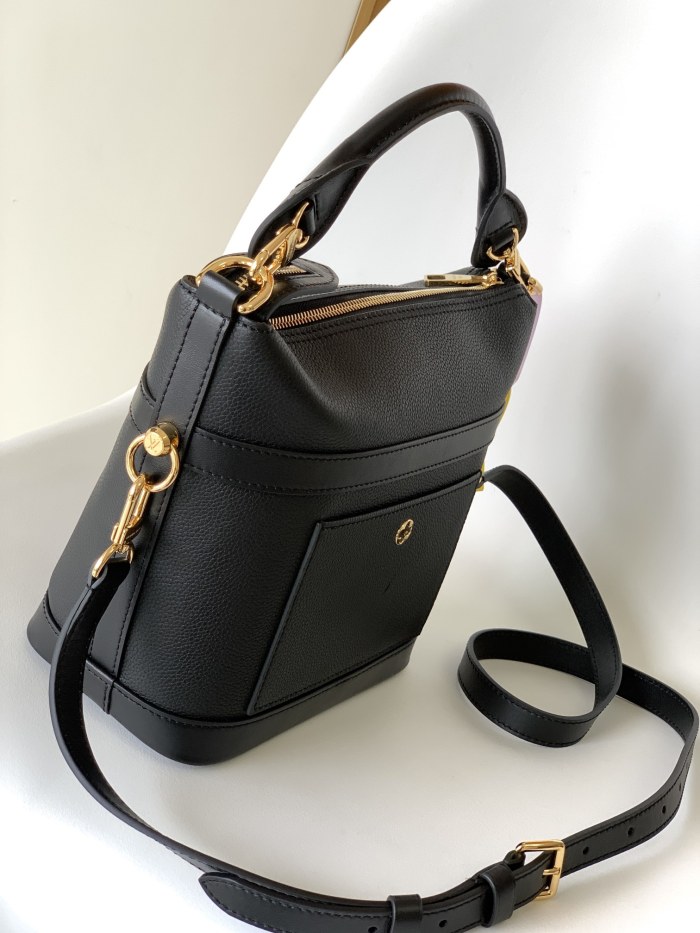 Handbag Louis Vuitton M57934 M57813 Cruiser size：25 x 22.5 x 13 cm