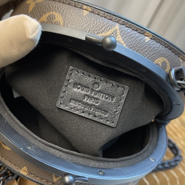 Handbag Louis Vuitton M45280 Boursicot Boîte Chapeau Nicolas Ghesquière 2020 Giant Monogram Reverse size:15x14x11cm