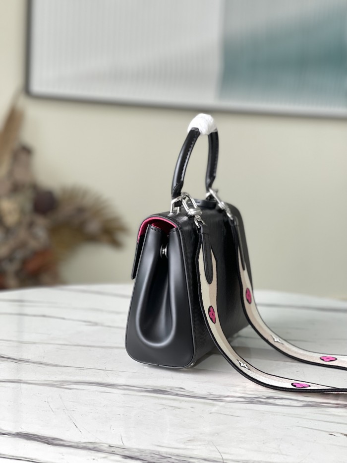 Handbag Louis Vuitton M58931 Cluny size：20 x 16 x 7.5