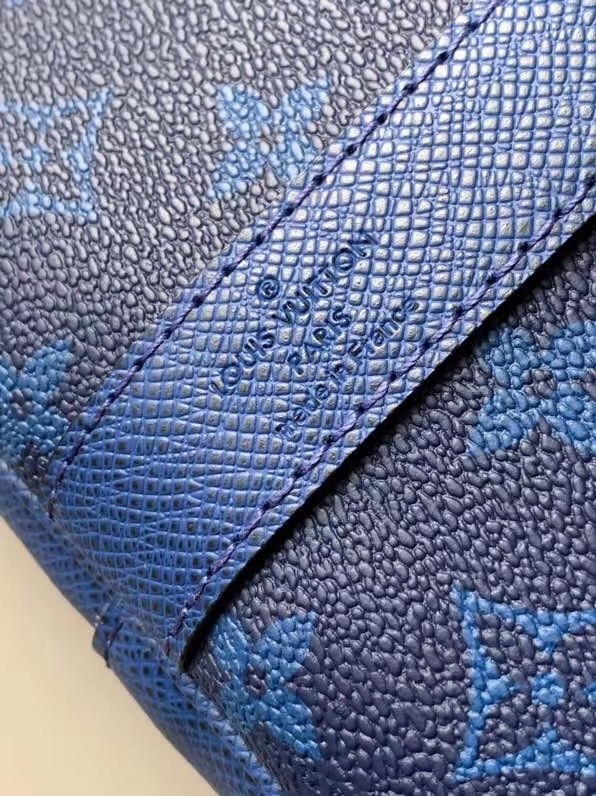 Handbag Louis Vuitton M53764  M53764 size:50x29x22