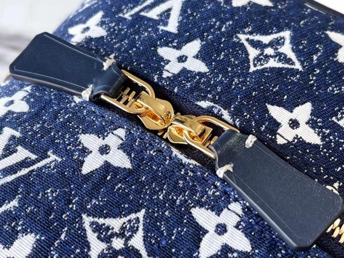 Handbag Louis Vuitton M59611 size：16.0x16.0x16.0 cm