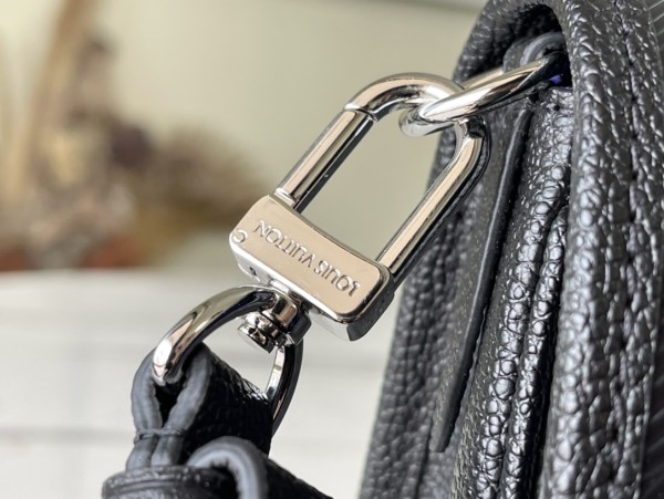 Handbag Louis Vuitton M59457 M59386 M59457 M59460 Buci size:24.5 x 15.5 x 9cm