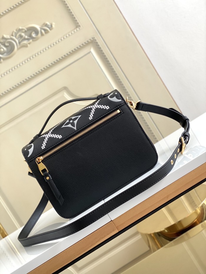 Handbag Louis Vuitton m46028 m46018 size：25x19x7cm