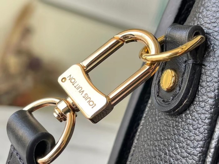 Handbag Louis Vuitton m46028 m46018 size：25x19x7cm