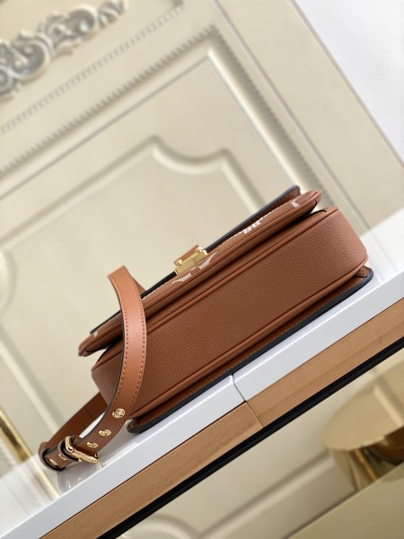 Handbag Louis Vuitton m46028 m46018 size：25x19x7cm