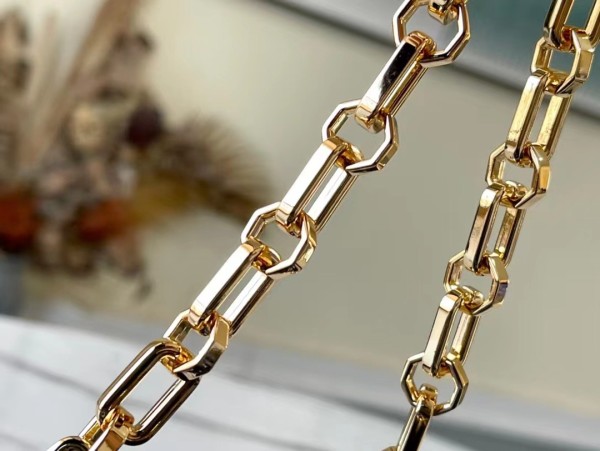 Handbag Louis Vuitton M59631 Dauphine size 25 x 17 x 10.5cm