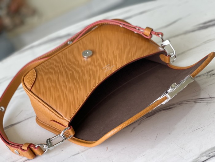 Handbag Louis Vuitton M59457 M59386 M59457 M59460 Buci size:24.5 x 15.5 x 9cm