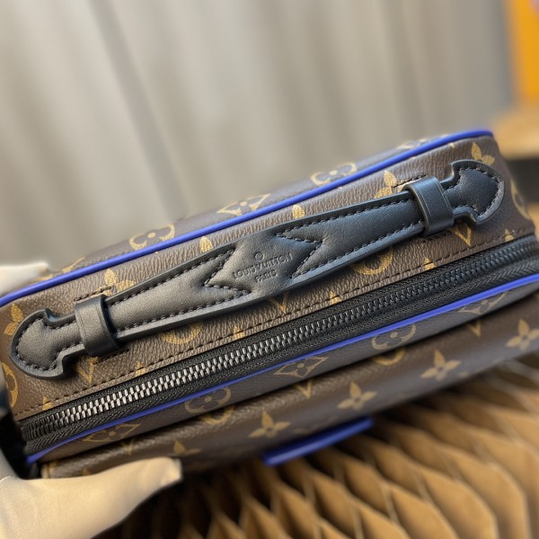 Handbag Louis Vuitton M58489 M45863 M45806 S Lock size 22 x 18 x 8 cm