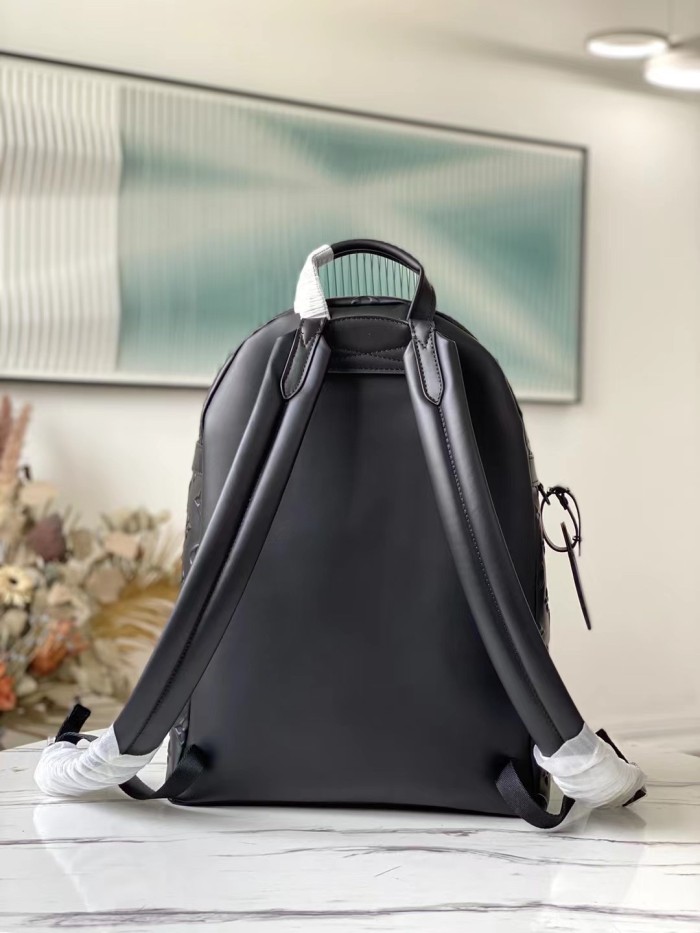 Handbag Louis Vuitton M57959 size 31 x 42 x 15cm