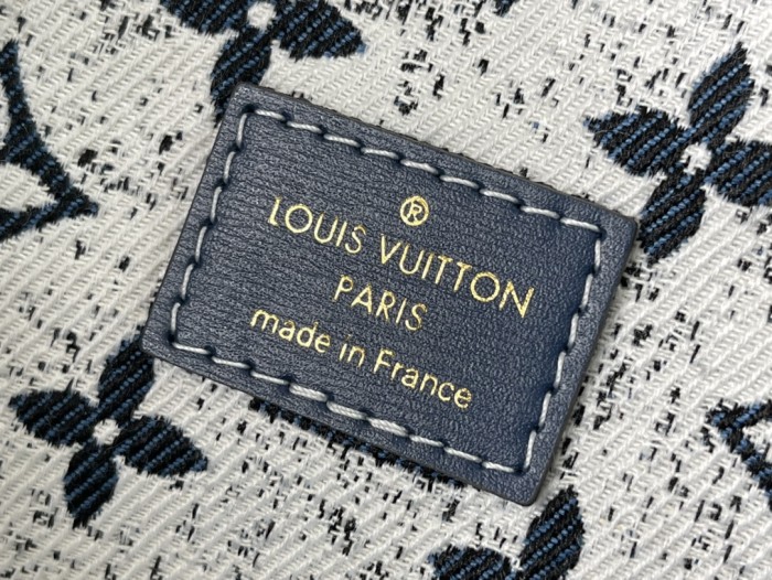 Handbag Louis Vuitton Petit Noé M59606 size:25x28.5x20CM