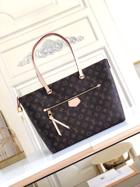 Handbag Louis Vuitton M42267 M44040 M41013 size 42*27*17cm
