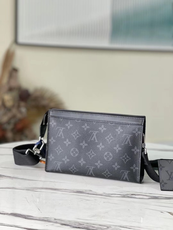 LOUIS VUITTON Gaston Wearable Wallet Monogram Eclipse Reverse Black M81124 size 22*4.5*14.5 cm