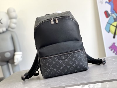 Handbag Louis Vuitton M30230 size 40x30x20cm
