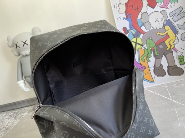 Handbag Louis Vuitton M30230 size 40x30x20cm