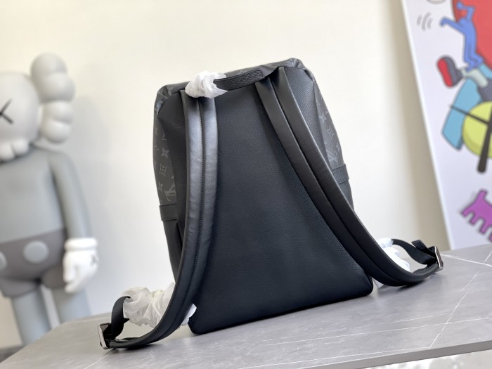 Handbag Louis Vuitton M30230 size 40x30x20cm