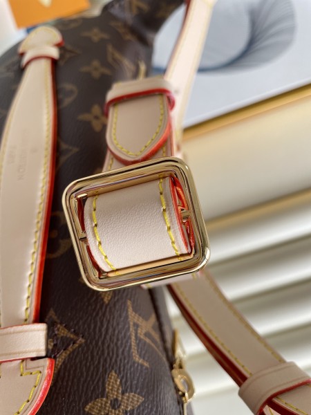 LOUIS VUITTON Bumbag Monogram Brown M43644 size 37*14*13cm
