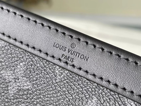LOUIS VUITTON Gaston Wearable Wallet Monogram Eclipse Reverse Black M81124 size 22*4.5*14.5 cm