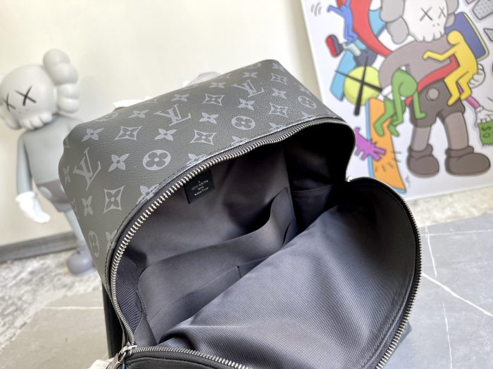 Handbag Louis Vuitton M30230 size 40x30x20cm