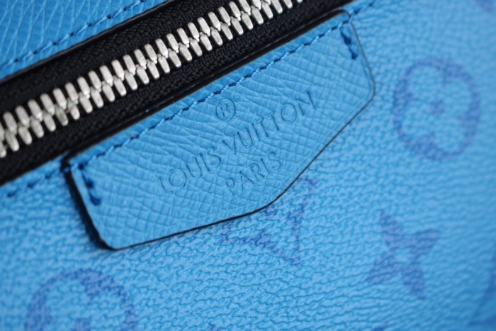 Handbag Louis Vuitton M30429 size 29.5*20*10.5cm