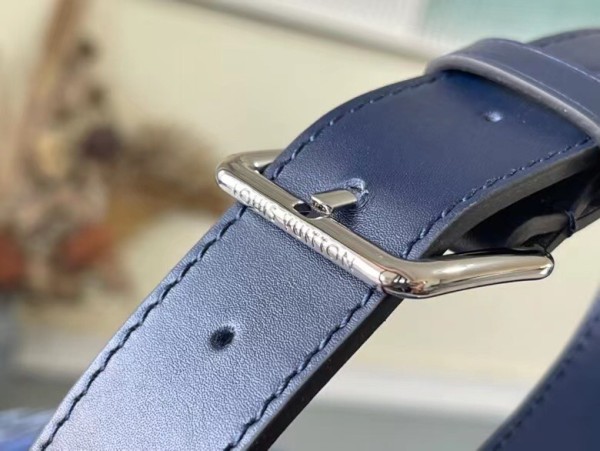 Handbag Louis Vuitton M59554 size 25 x 25 x 20cm