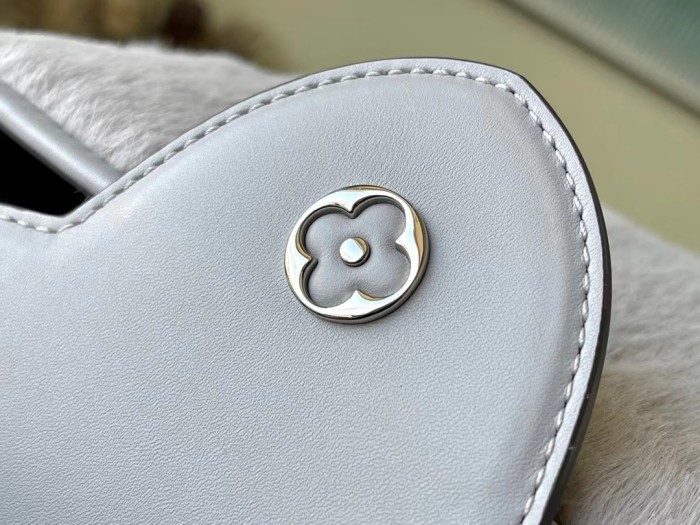 Handbag Louis Vuitton M48865 M42258 size 26.5 x 17.5 x 9 cm